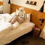 9hotel Bastille-lyon 3* Parigi